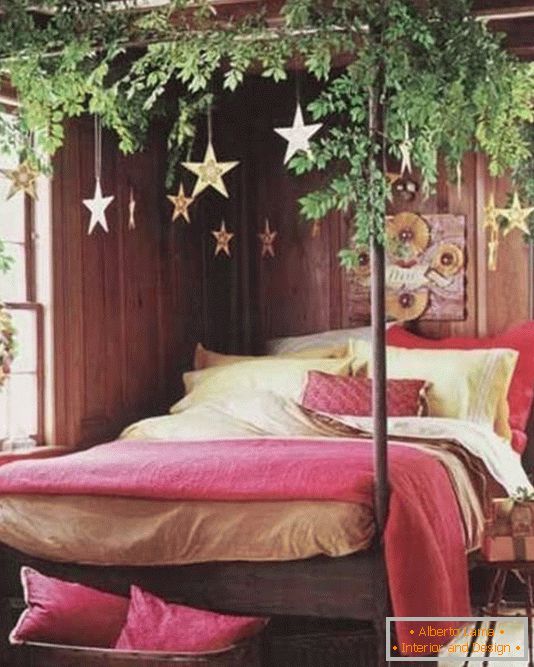 Коледна украса спалня