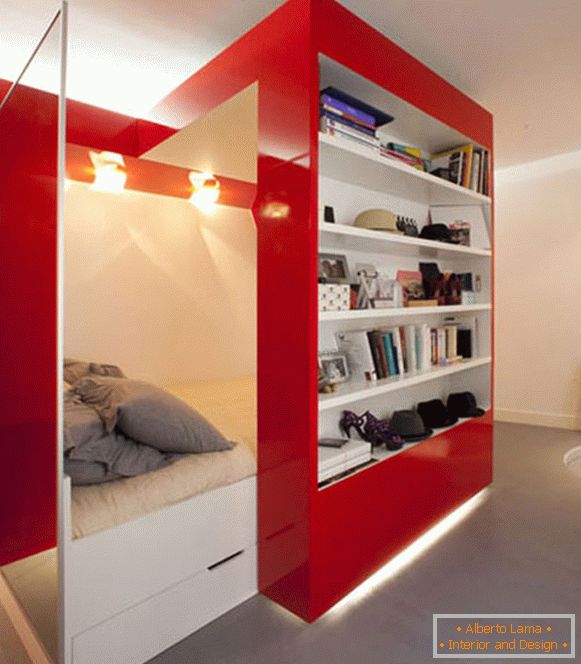Дизайнерски апартаменти в бял, червен и сив цвят