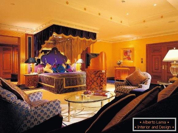 Луксозна спалня в ориенталски стил