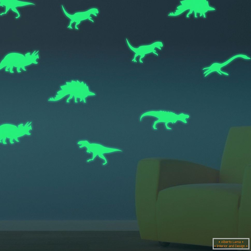 Динозаврите на стената