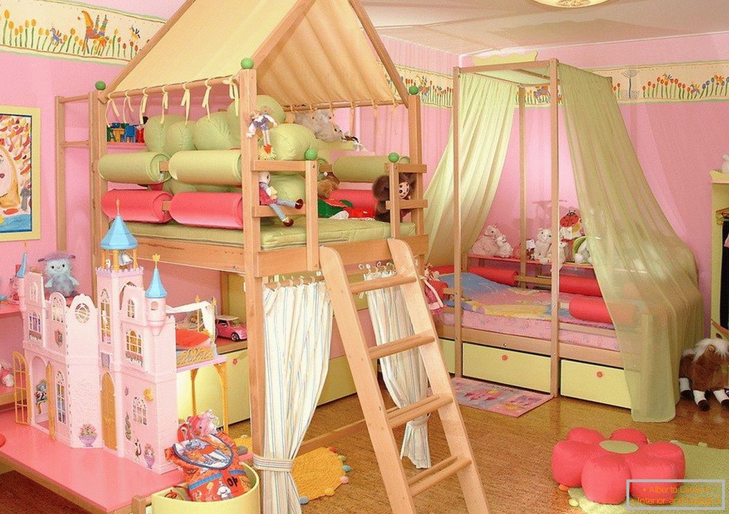 Playroom за момичета