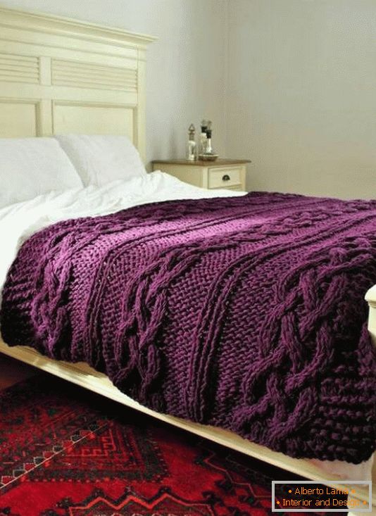 Плетено покритие за легло