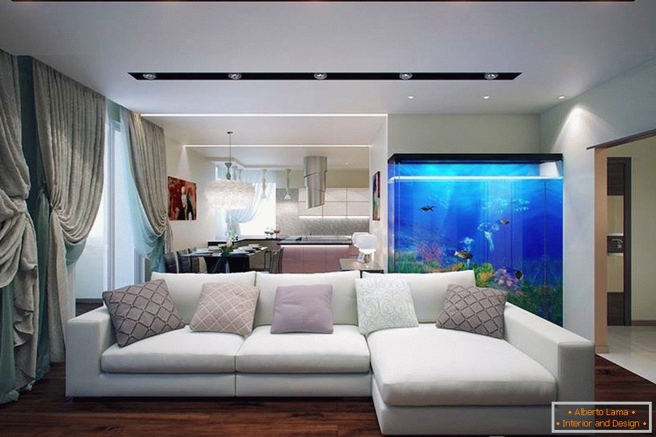 Красива интериор на хола с аквариум