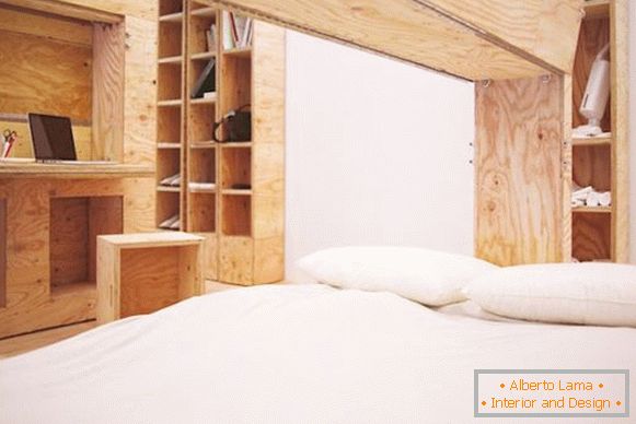 Спалня с мебели с възможност за преобразуване
