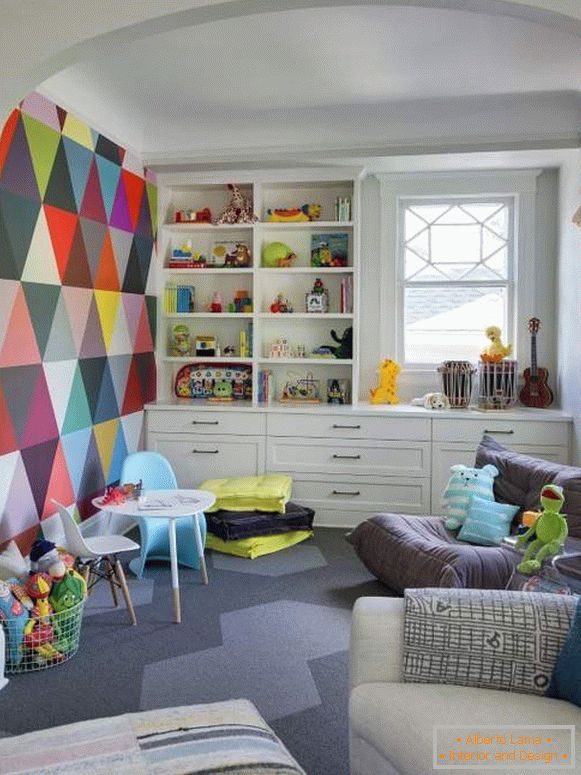 Цветен дизайн на детската стая в ярки цветове