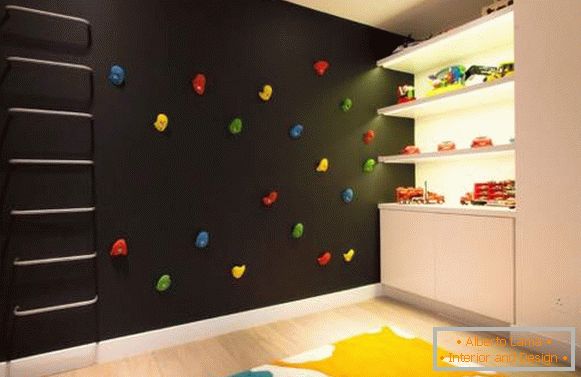 Необичайна комбинация от цветове във вътрешността на детската стая