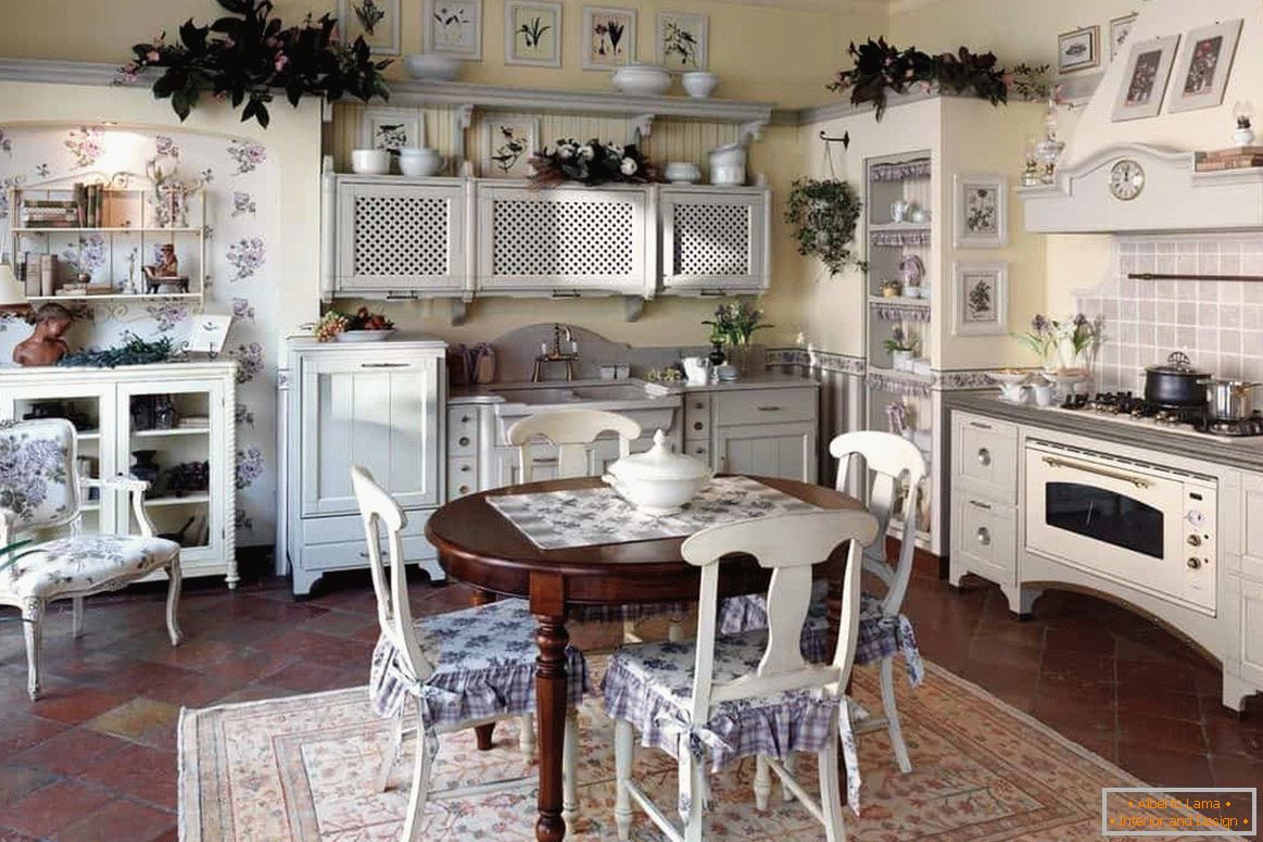 Декорирайте кухнята в стила на Прованс със собствените си ръце