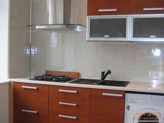 Интериорен дизайн на едностаен апартамент Хрушчов - кухня в стила на минимализма
