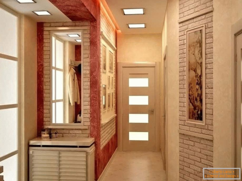 Огледалата и светлината ще увеличат вашия малък коридор
