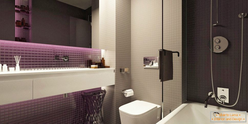 Пурпурни акценти в дизайна на малка баня