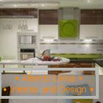Мебели в кухнята в зелени тонове
