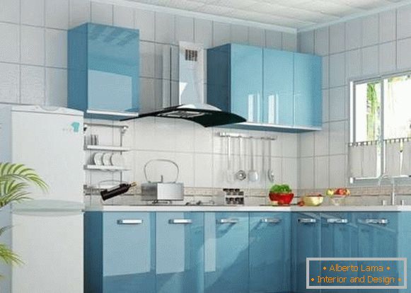 Дизайн ъгъл кухня в частна къща - снимка в син цвят