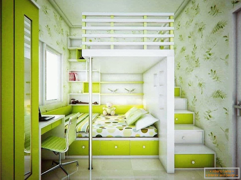Спално място за родители с дете в едностаен апартамент