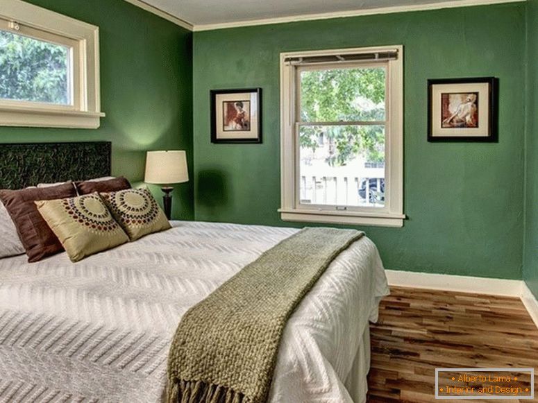Стилна спалня в зелени цветове