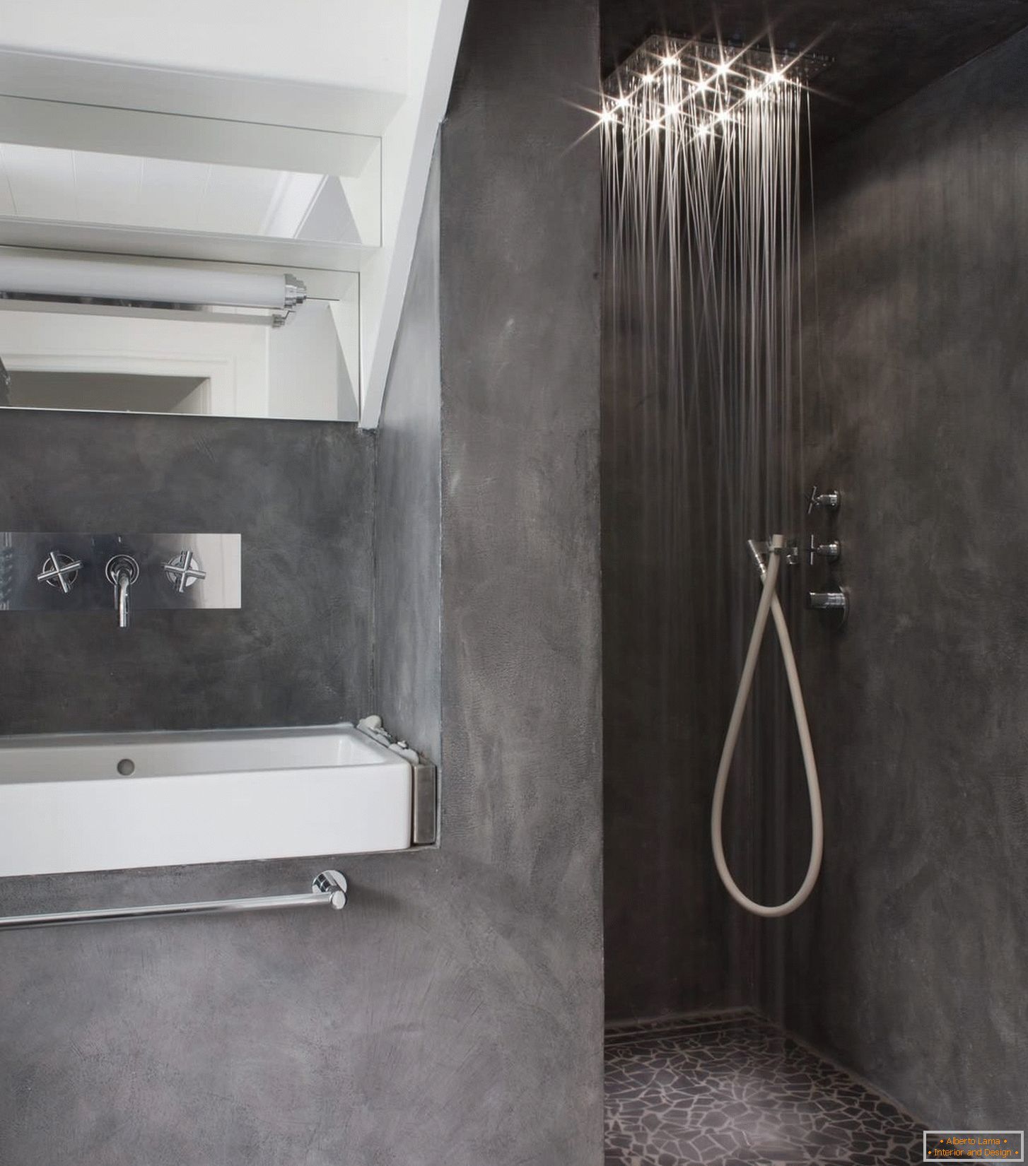 Черни нюанси в дизайна на банята