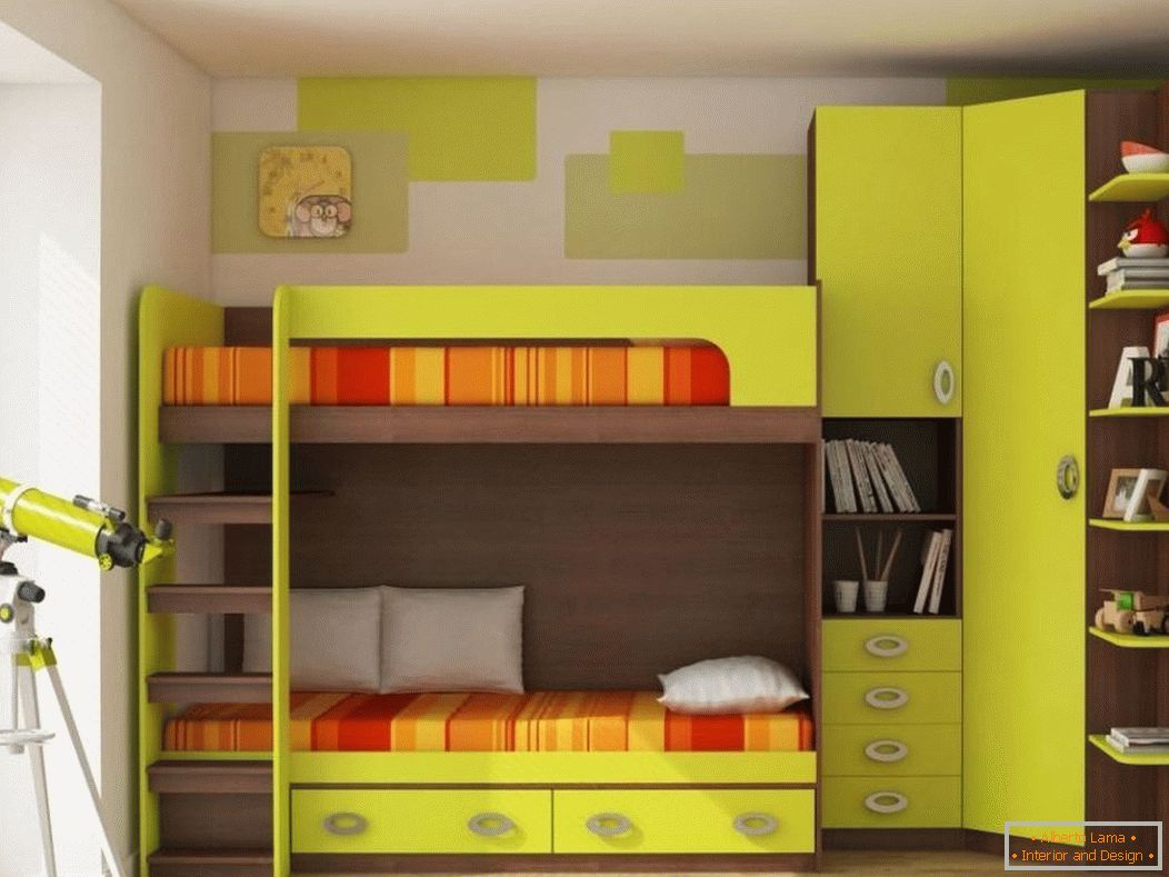 Нюанси на зелено и оранжево във вътрешността на детската стая