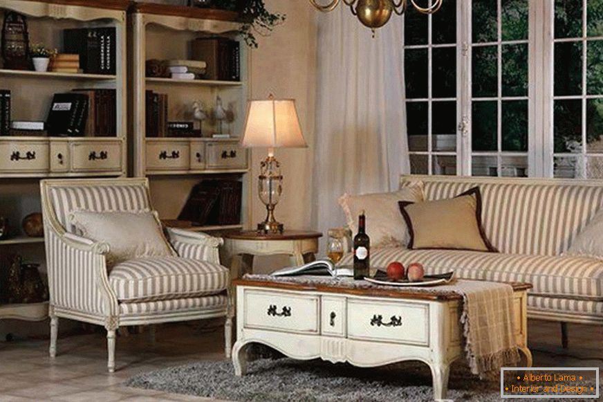 Мебели във винтидж стил във френския интериор