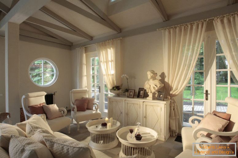 Хол в италиански стил - 75 снимки на дизайнерски идеи