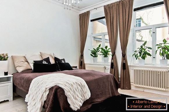 Изящен интериор на спалнята във френски стил
