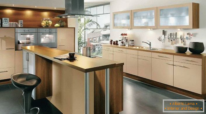 Модулната кухненска мебел ви позволява хармонично да подреждате стая с различни размери.