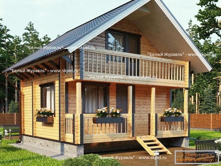 Къщата е изработена от ламиниран дървен материал с тераса и голяма тераса. Проектът KB-1.