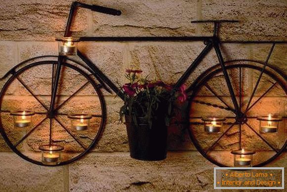 Креативен фалшив свещник Велосипед - снимка на стената