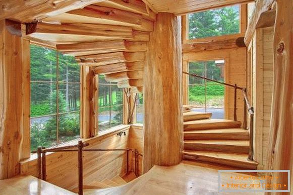 Проектиране на дървено стълбище в дървена къща