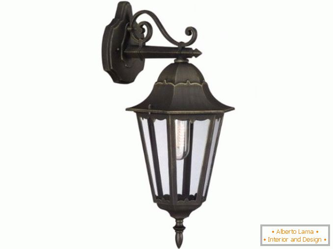 Външни висулка лампи в стила на Прованс снимка