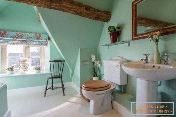 Красив интериор на бани - снимка на баня в мента-зелен цвят