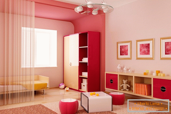 Розово боядисване по стените и тавана на апартамента - снимка