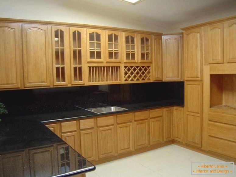 Интересно-дървен гардероб-за-кухня-design_white-керемиден floor_lighting-идея-в-тавана, включително черно-гранит-плот-JPG