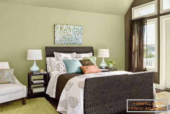 Създайте спалня в тропически стил - зелен тапет