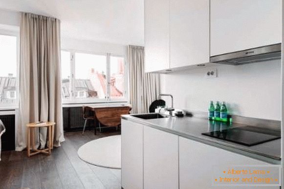 Кухненски дизайн в малък студиен апартамент - минималистична снимка