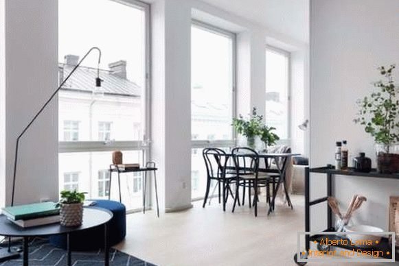 Проектиране на малък студиен апартамент от 30 кв. М - снимка на всекидневна и трапезария