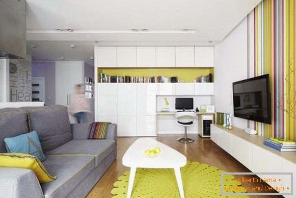 Малък студиен апартамент в ярки цветове и модерен стил