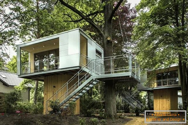Необичайна дървесна къща от Baumraum