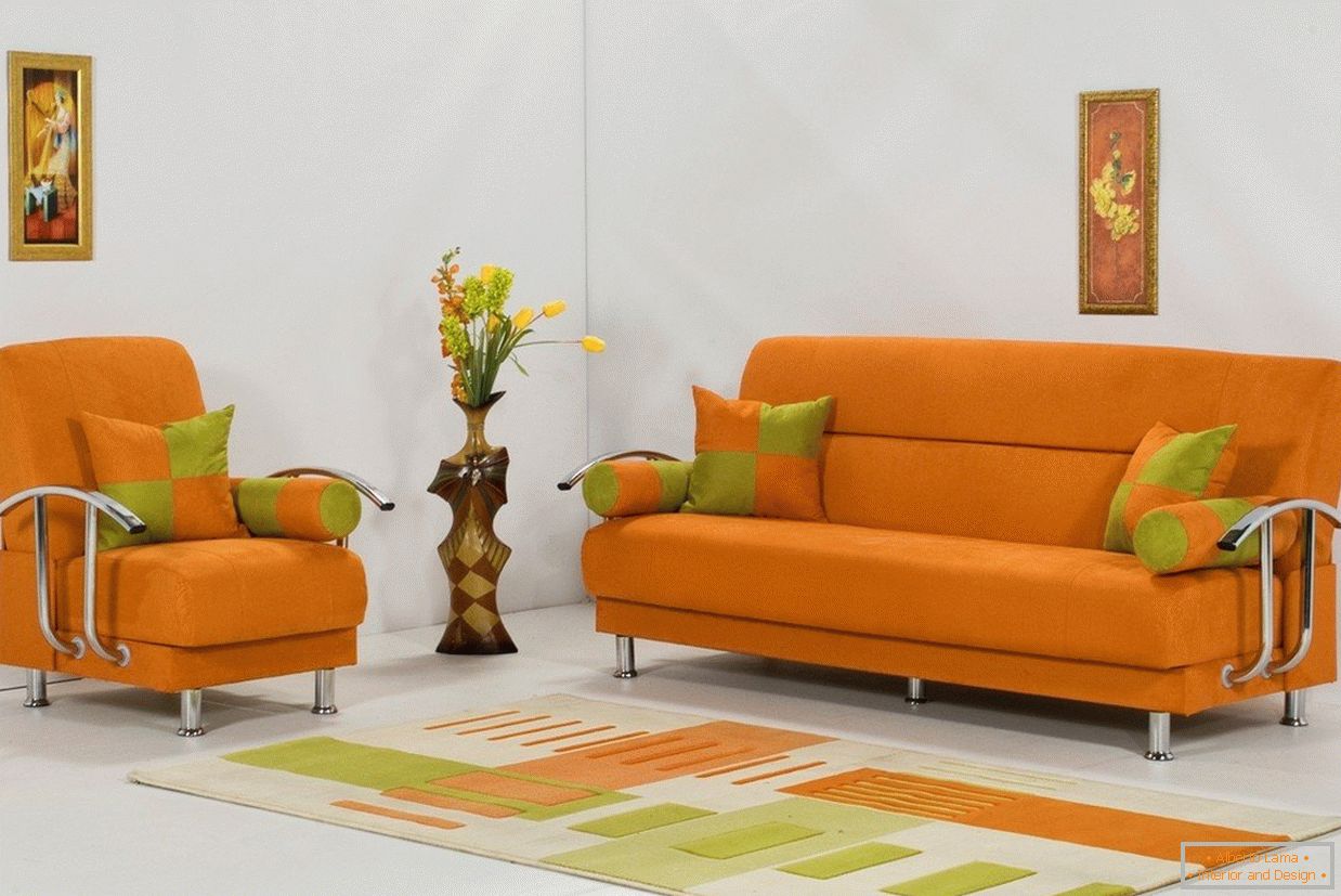 Оранжевите мебели