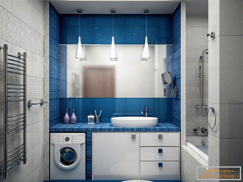 много хармонично планирана баня-стая-в-бяло-синьо-цвят