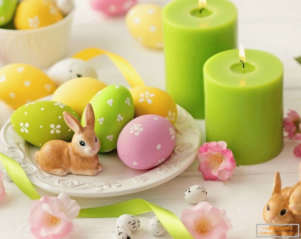 Великденски яйца и декор