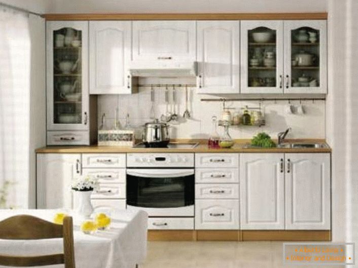 Един прост, скромен кухненски дизайн в скандинавски стил е отличен пример за елегантна декорация.
