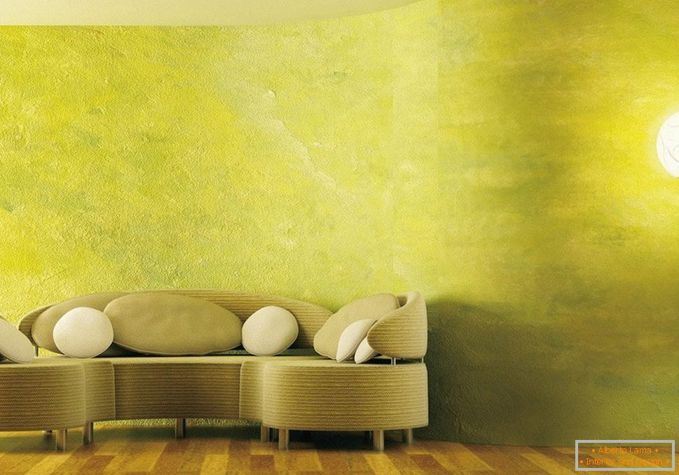Боядисани стени в хола