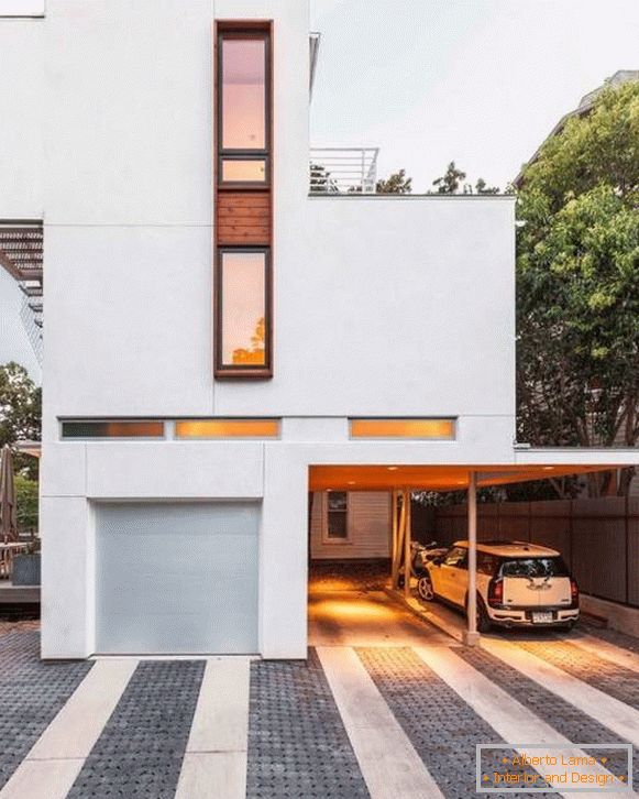 Къща в стила на минимализма с автопарк за автомобили
