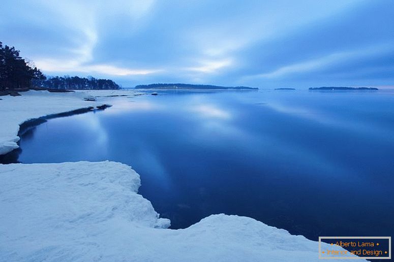 Ледено езеро във Финландия