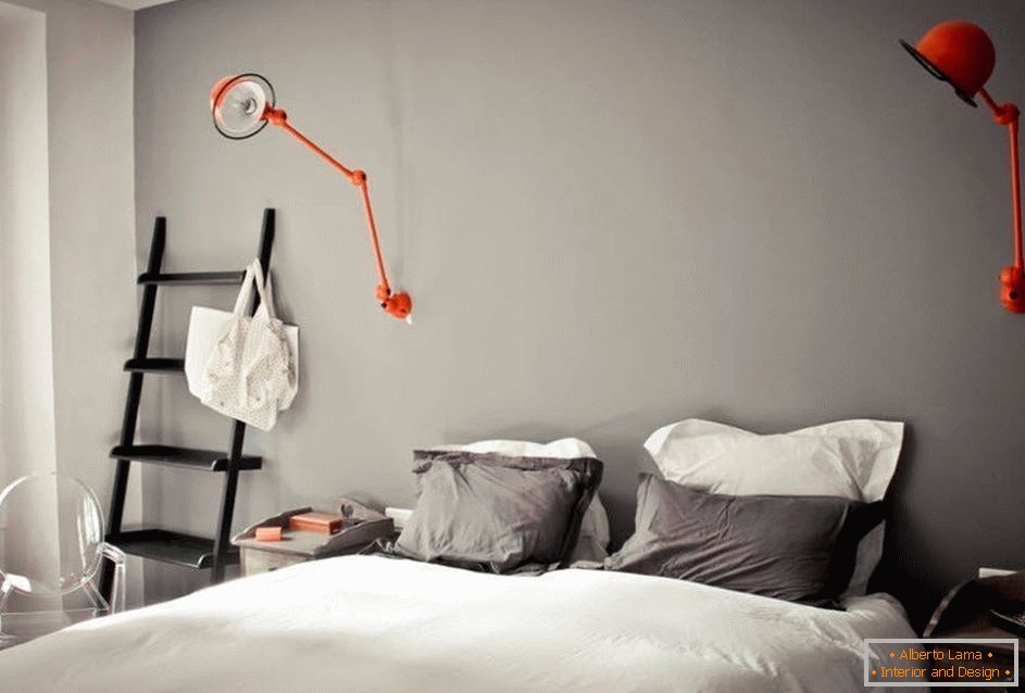 Необичайни лампи над леглото