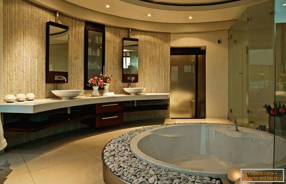 Модерен дизайн на банята във вилата