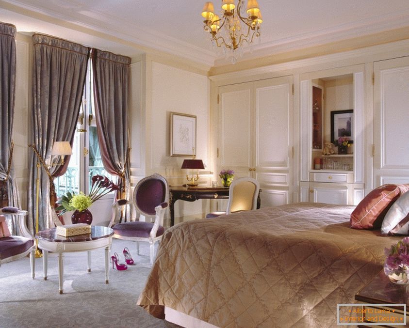 Викториански стил във вътрешността на спалнята