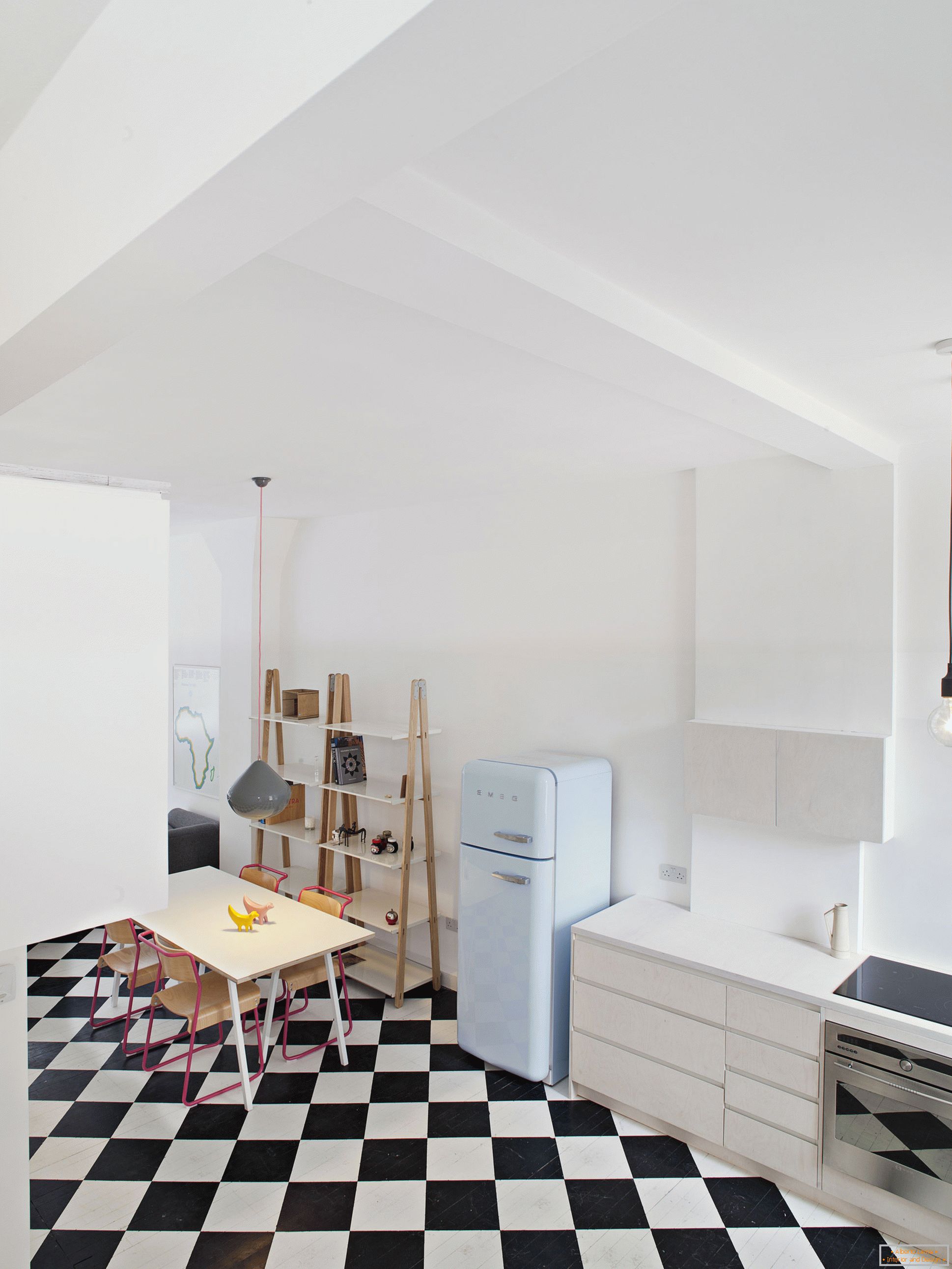 City View House - пекарна, превърната в жилищен студио апартамент, Лондон, Великобритания